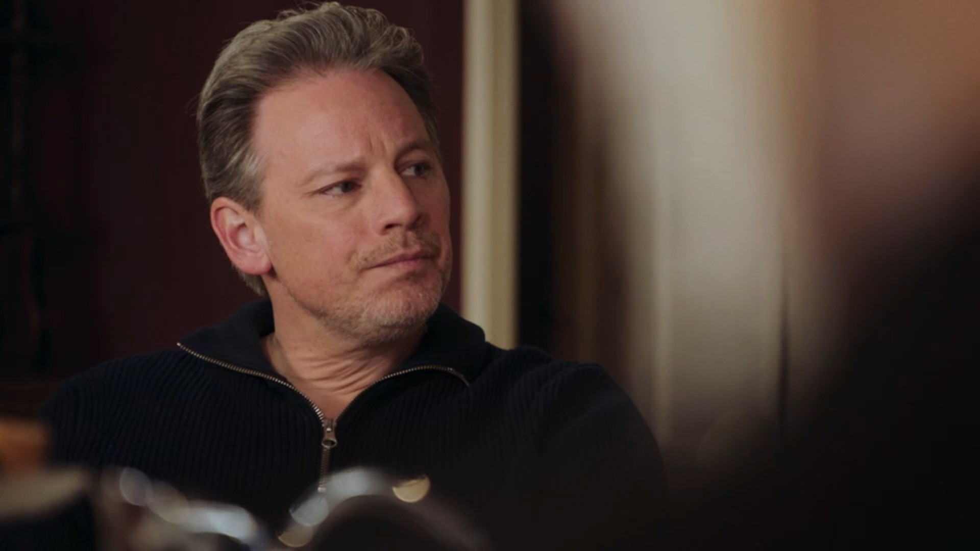 Julian is bang dat Bizou klaar met hem is